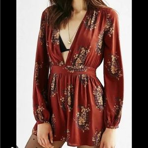ECOTE boho plunging long sleeve romper size 0